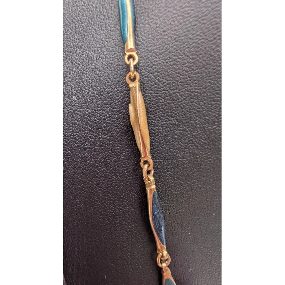 N/A gold tone